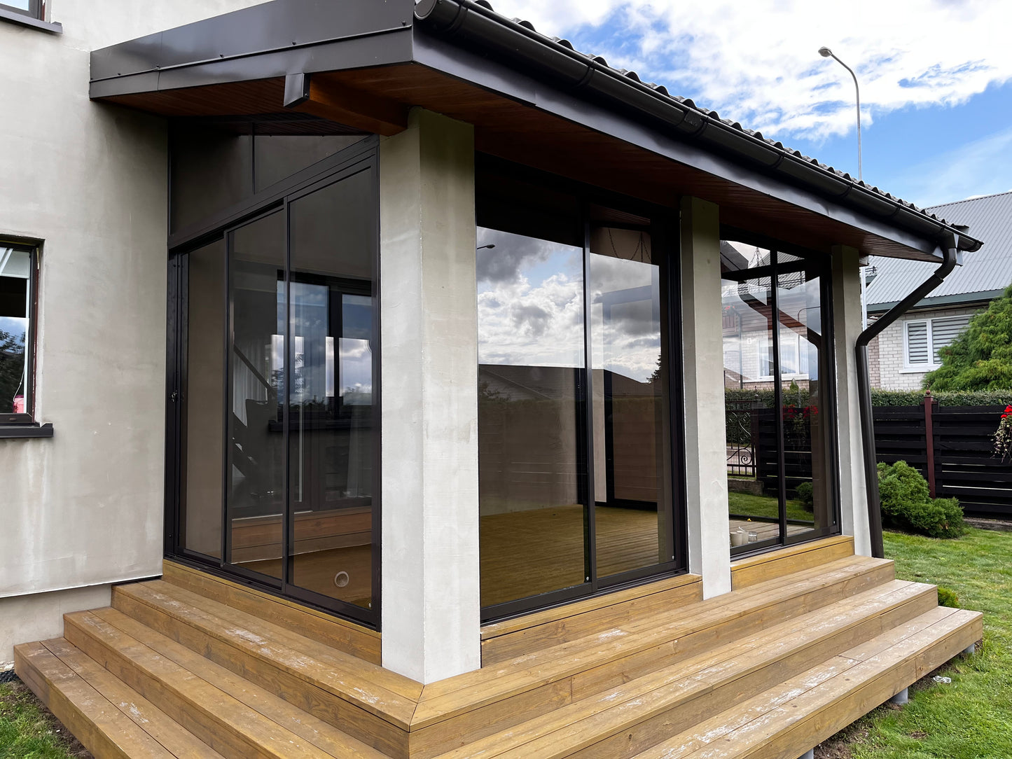 Aliuminio profilių rėminė stumdoma sistema 3815 x 2100 4 bėgiai 4 varčios